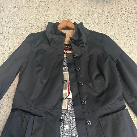 St Martin’s size L beautiful coat. Excellent  condition very fun- and luxury - Picture 8 of 15